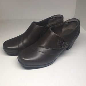 Clarks Artisan Collection Bendables booties, sz 9